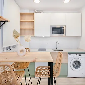 Exclusive Comedia Apartment